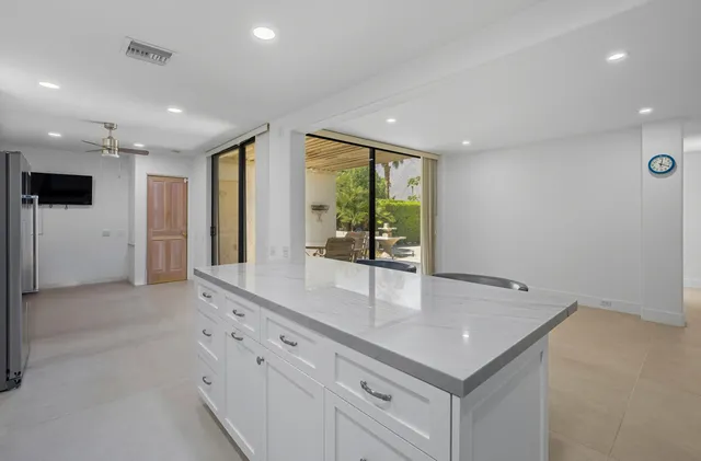 $899,000 | 3520 Bogert Trail, Palm Springs, CA 92264