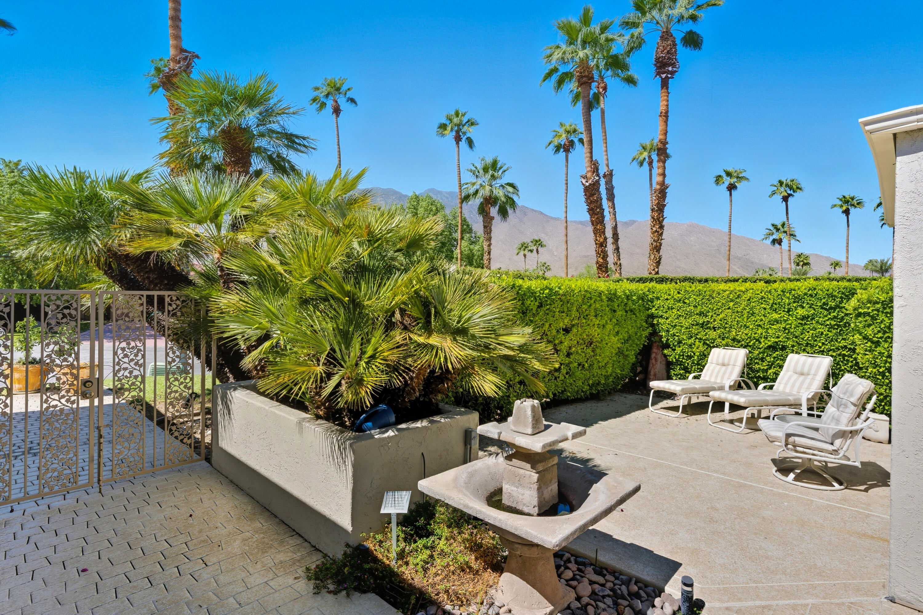 3520 Bogert Trail Palm Springs, CA 92264 - Photo 6 of 45 Photo-6