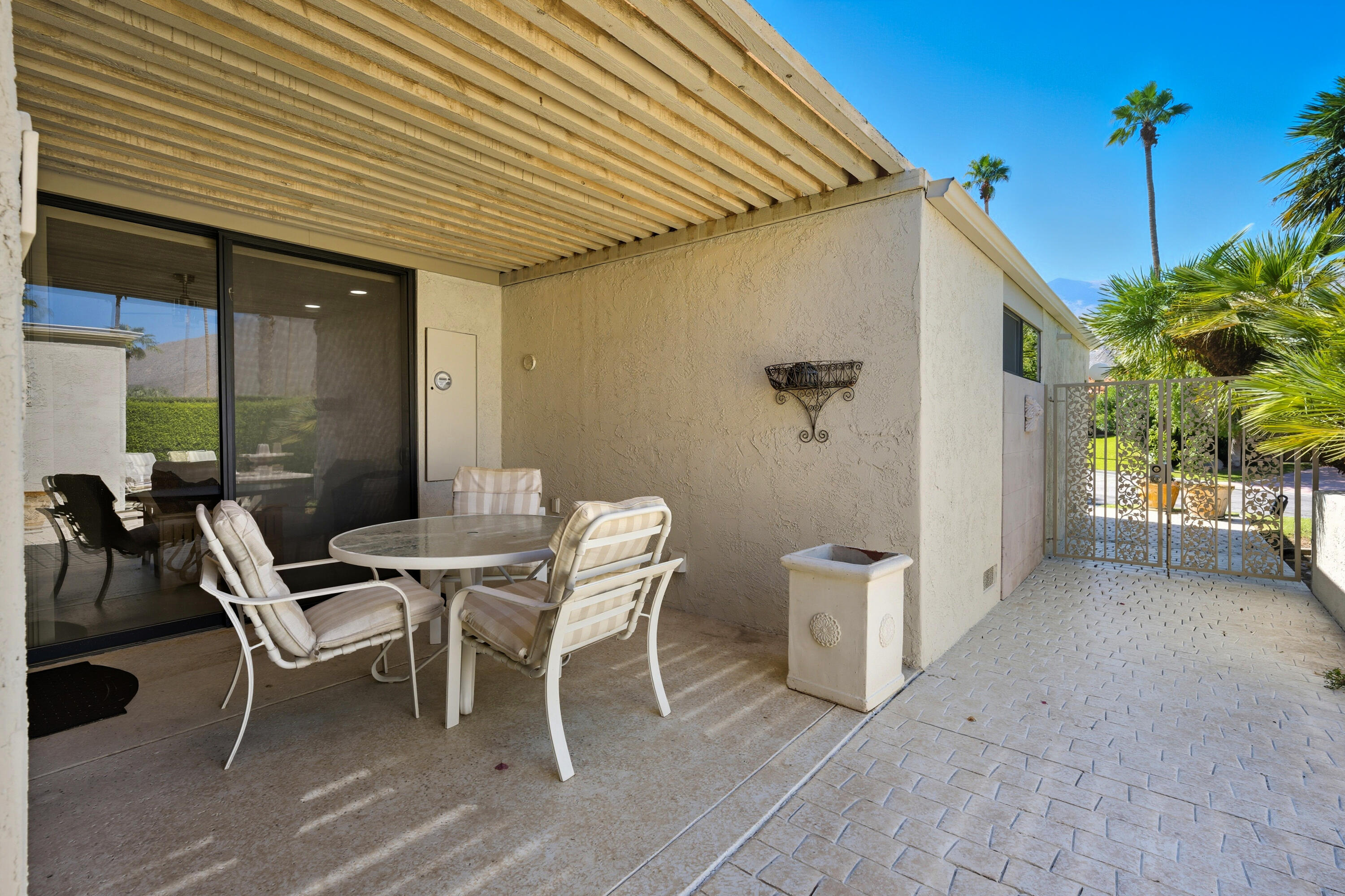 3520 Bogert Trail Palm Springs, CA 92264 - Photo 8 of 45 Photo-8