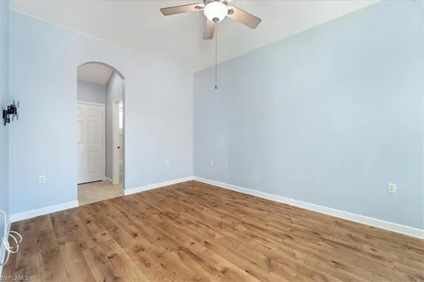 $5,500 | 3343 Sandpiper Way, Naples, FL 34109