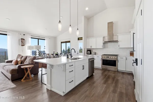 $1,175,000 | 3740 East Sky Harbor Drive, Coeur D'Alene, ID 83814
