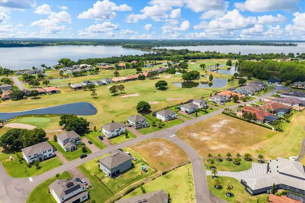 $700,926 | 28 Sawgrass Run, Tavares, FL 32778