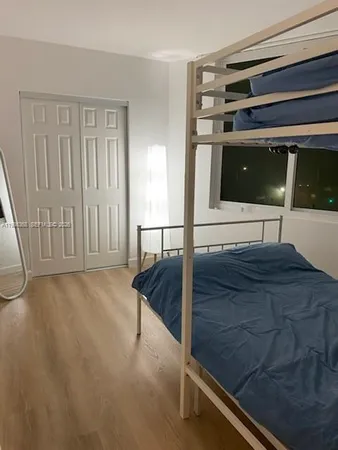 $3,950 | 5401 Collins Avenue, Unit 320, Miami Beach, FL 33140