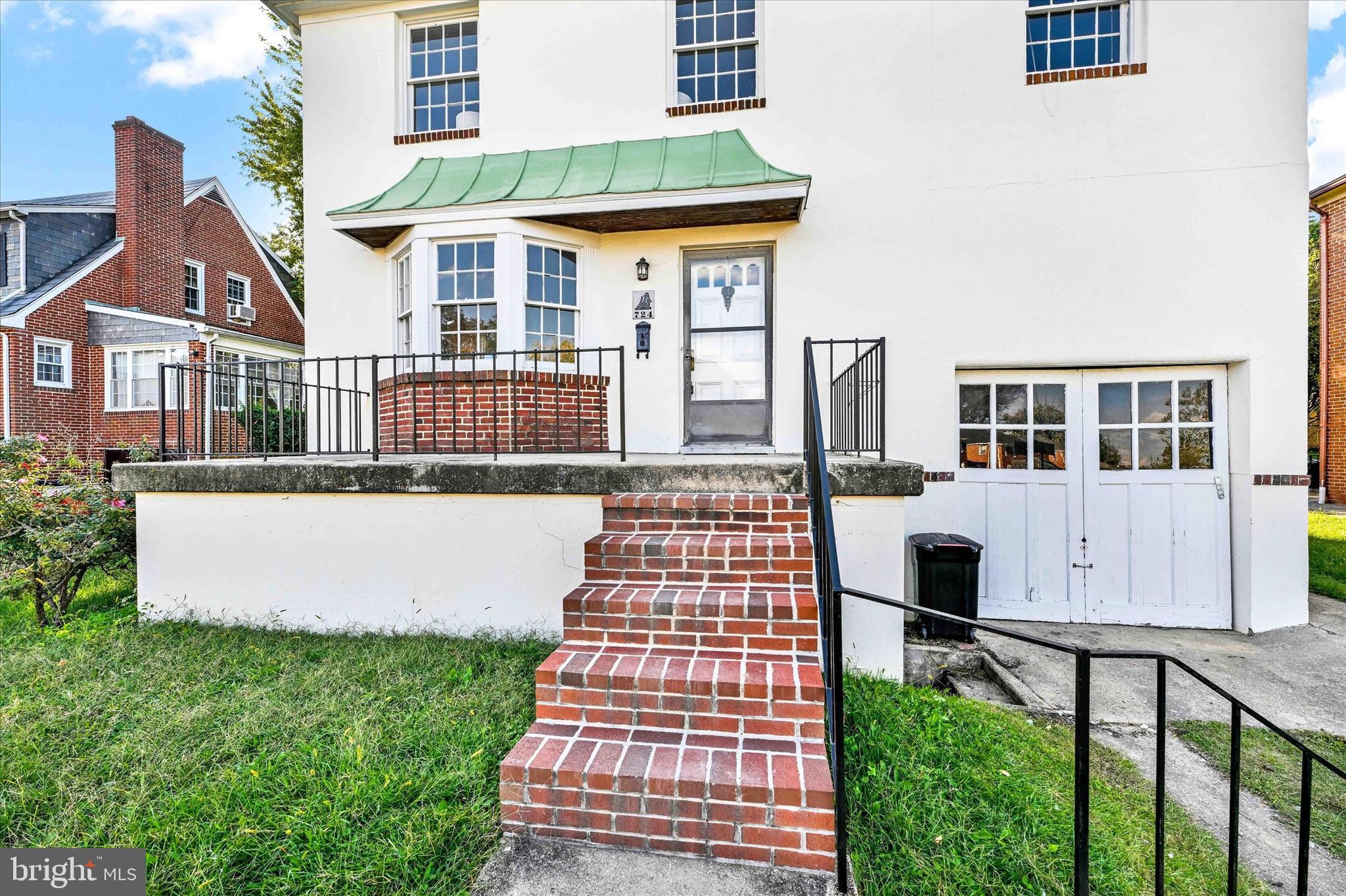 724 West Hills Road Baltimore, MD 21229 - Photo 3 of 42