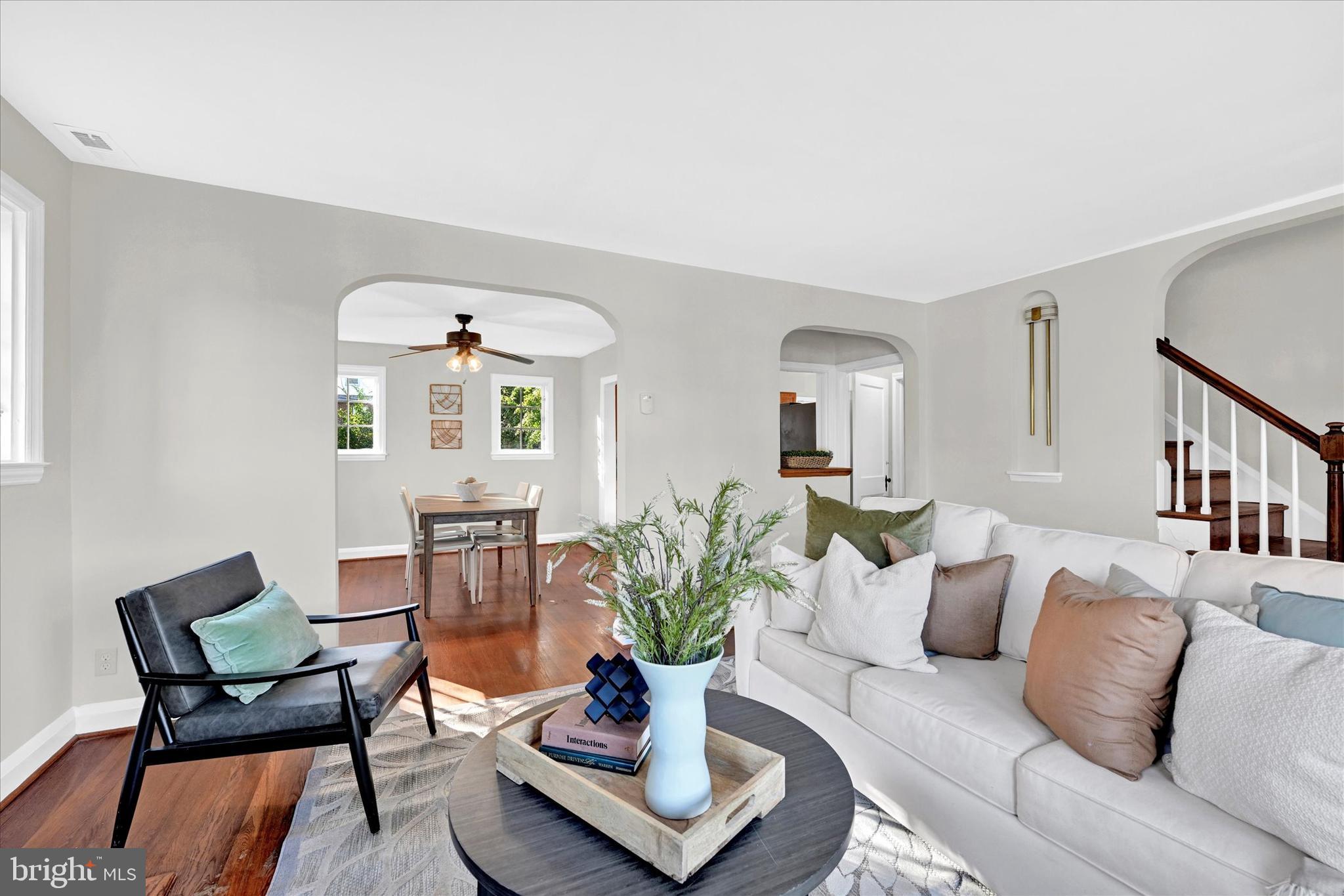 724 West Hills Road Baltimore, MD 21229 - Photo 6 of 42