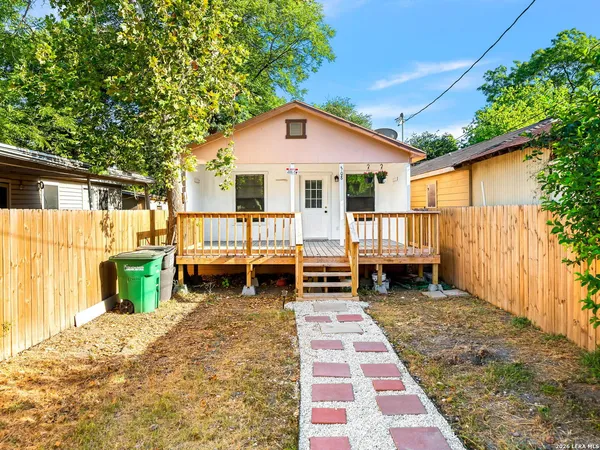 $1,450 | 508 Randall Avenue, San Antonio, TX 78237