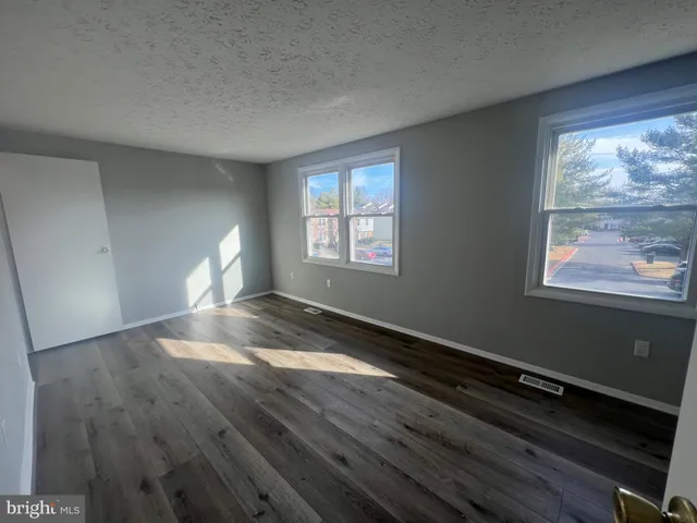 $1,900 | 132 Savannah Court, Walkersville, MD 21793