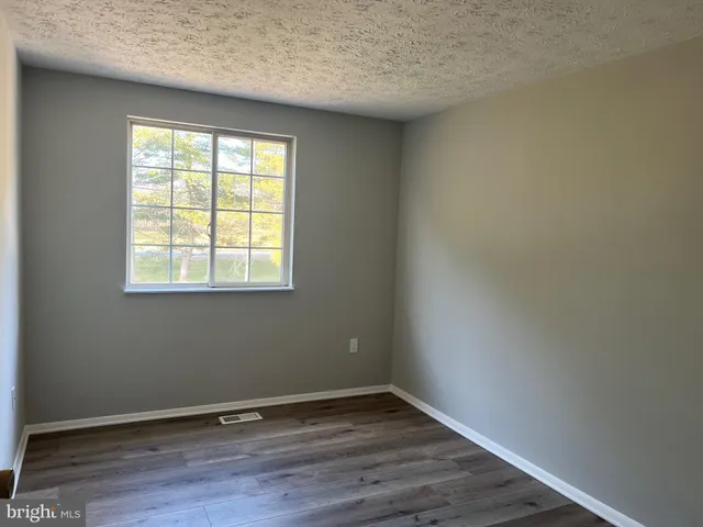 $1,900 | 132 Savannah Court, Walkersville, MD 21793