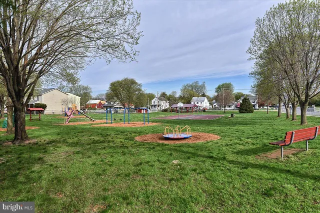 $1,900 | 132 Savannah Court, Walkersville, MD 21793