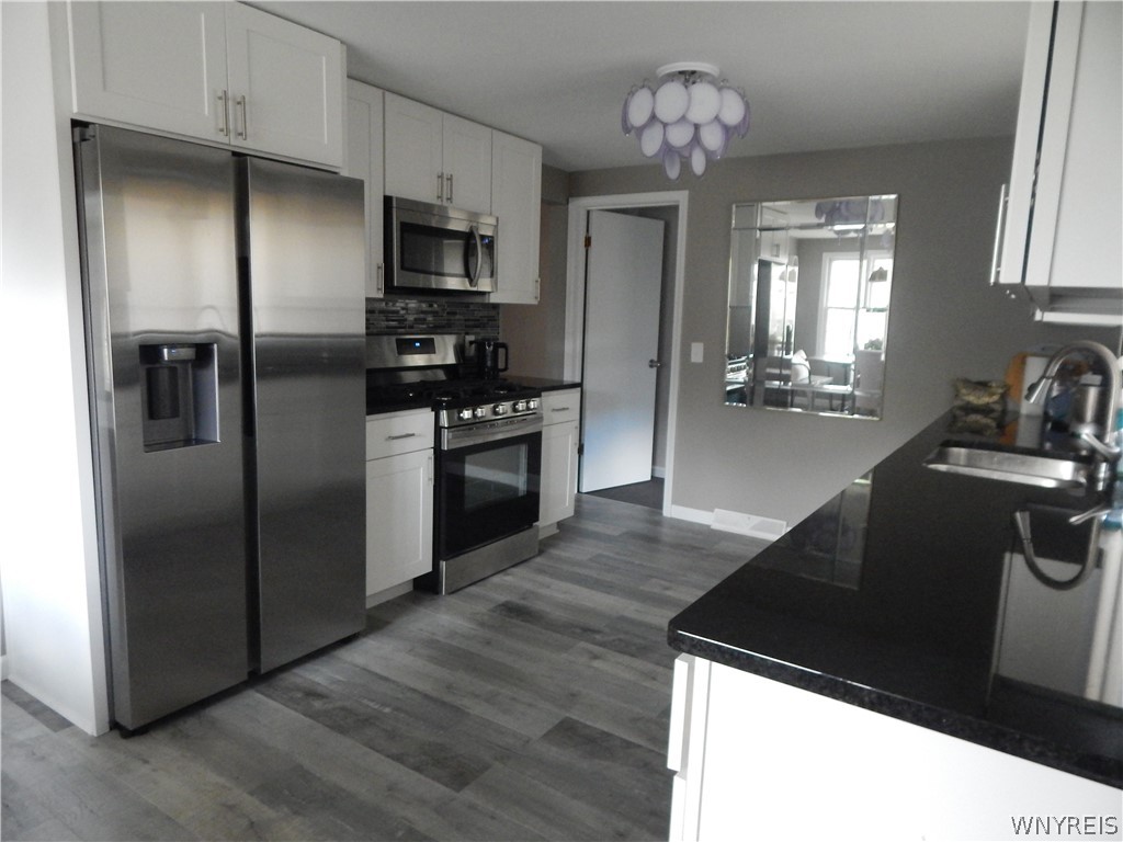 966 Delaware Road Tonawanda Town, NY 14217 - Photo 11 of 19