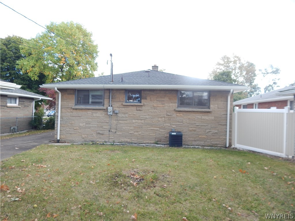 966 Delaware Road Tonawanda Town, NY 14217 - Photo 6 of 19