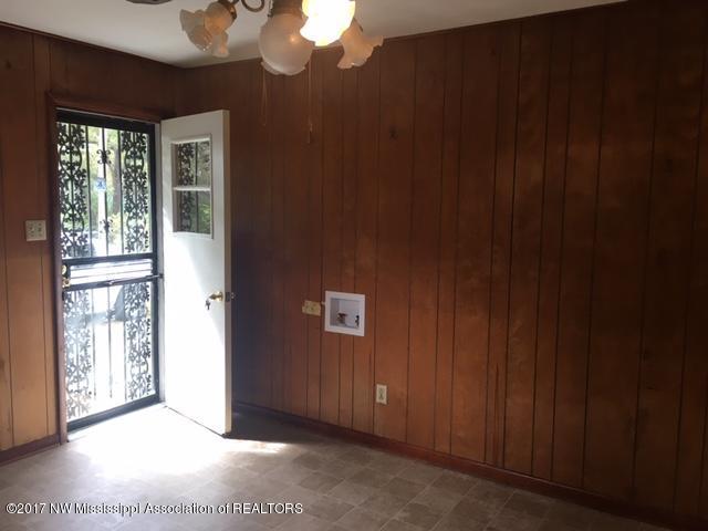 3808 Park Place Road Como, MS 38619 - Photo 16 of 21 IMG_5185
