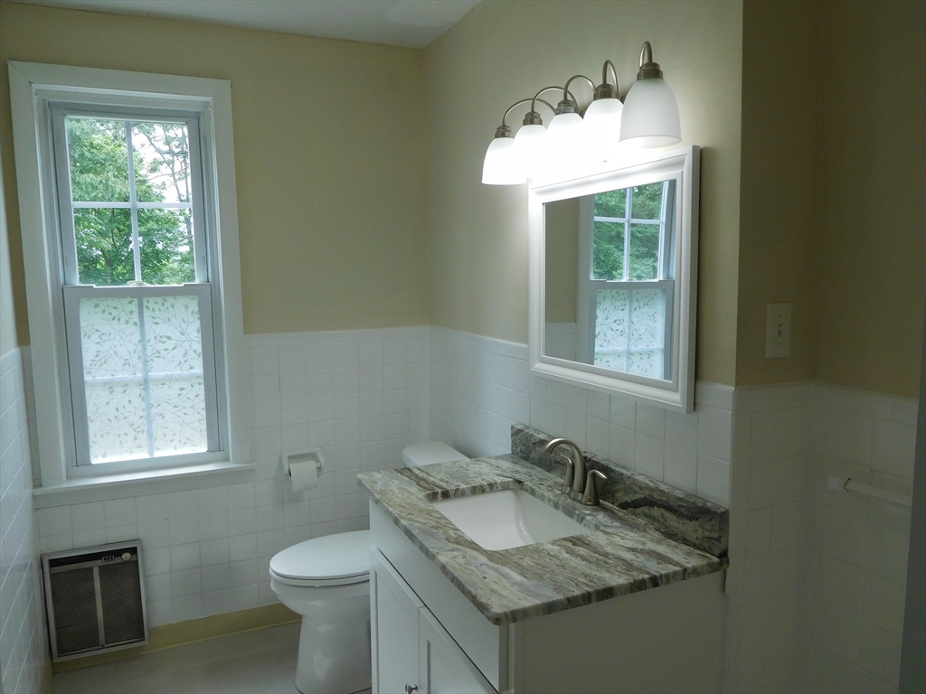 80 Carmel Road, Unit 3 Andover, MA 01810 - Photo 8 of 16