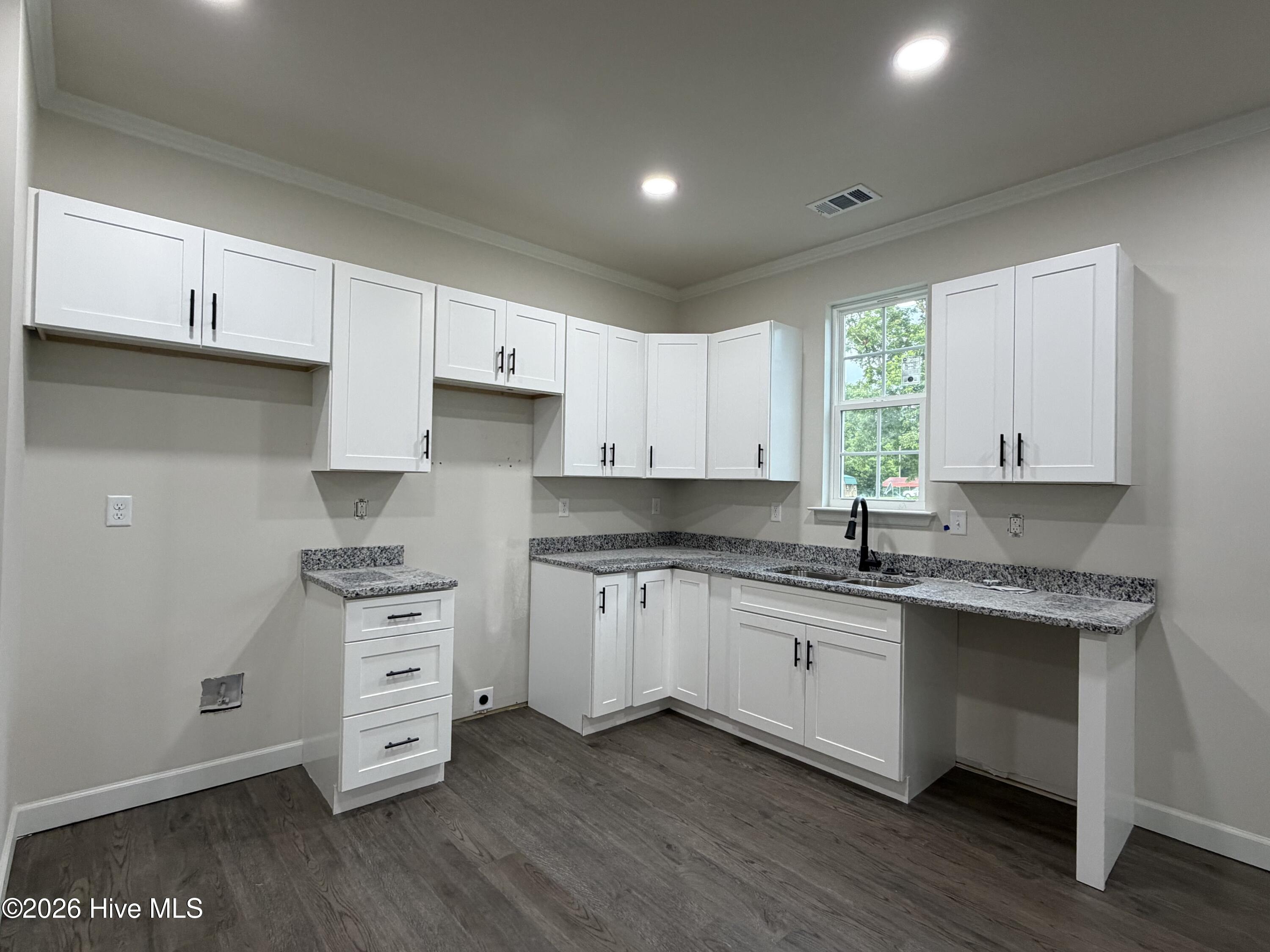 596 O Neal Street Thomson, GA 30824 - Photo 6 of 22