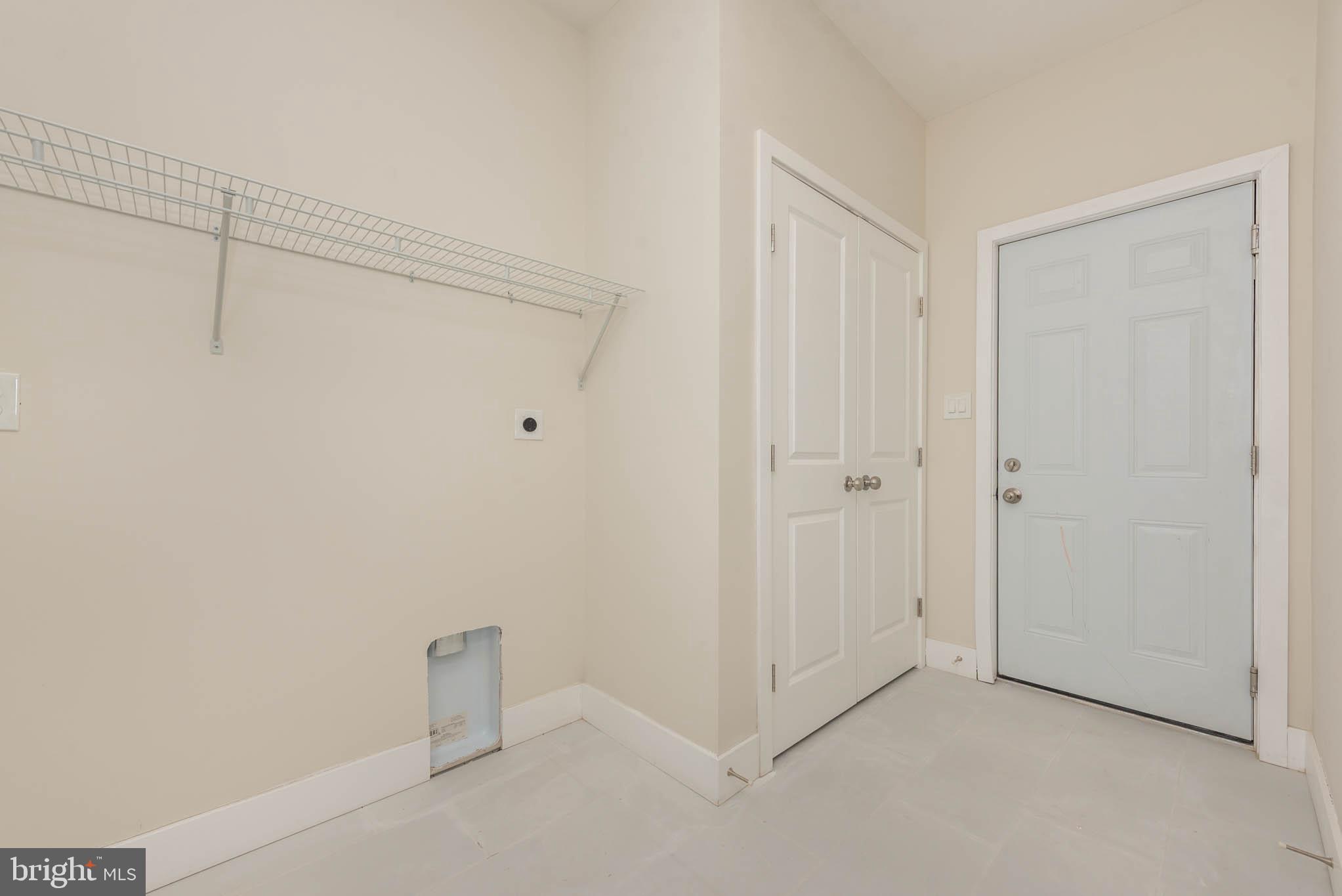 9626 Harford Road Parkville, MD 21234 - Photo 11 of 33 a view of room