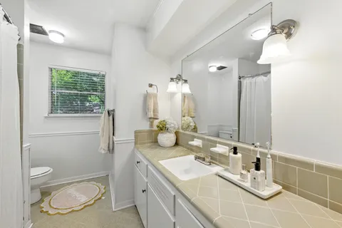 $1,200,000 | 2500 Deerfoot Trail, Austin, TX 78704
