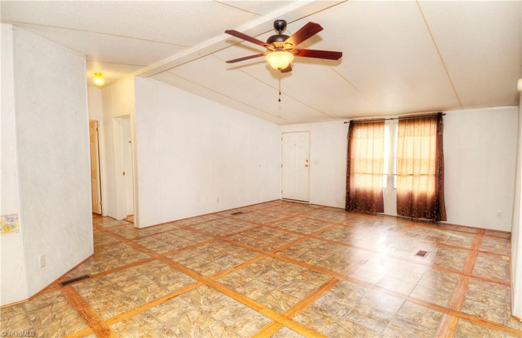 251 Floyd Road Eden, NC 27288 - Photo 2 of 28 Gallery Image 2