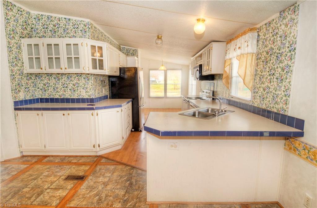 251 Floyd Road Eden, NC 27288 - Photo 5 of 28 Gallery Image 5