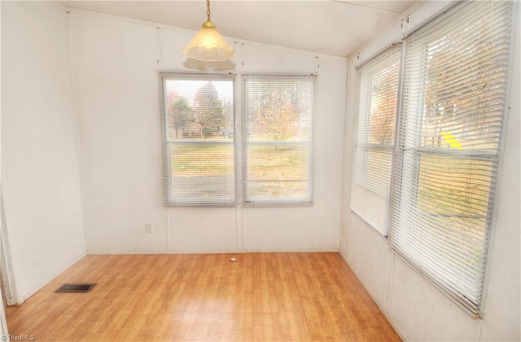 251 Floyd Road Eden, NC 27288 - Photo 6 of 28 Gallery Image 6