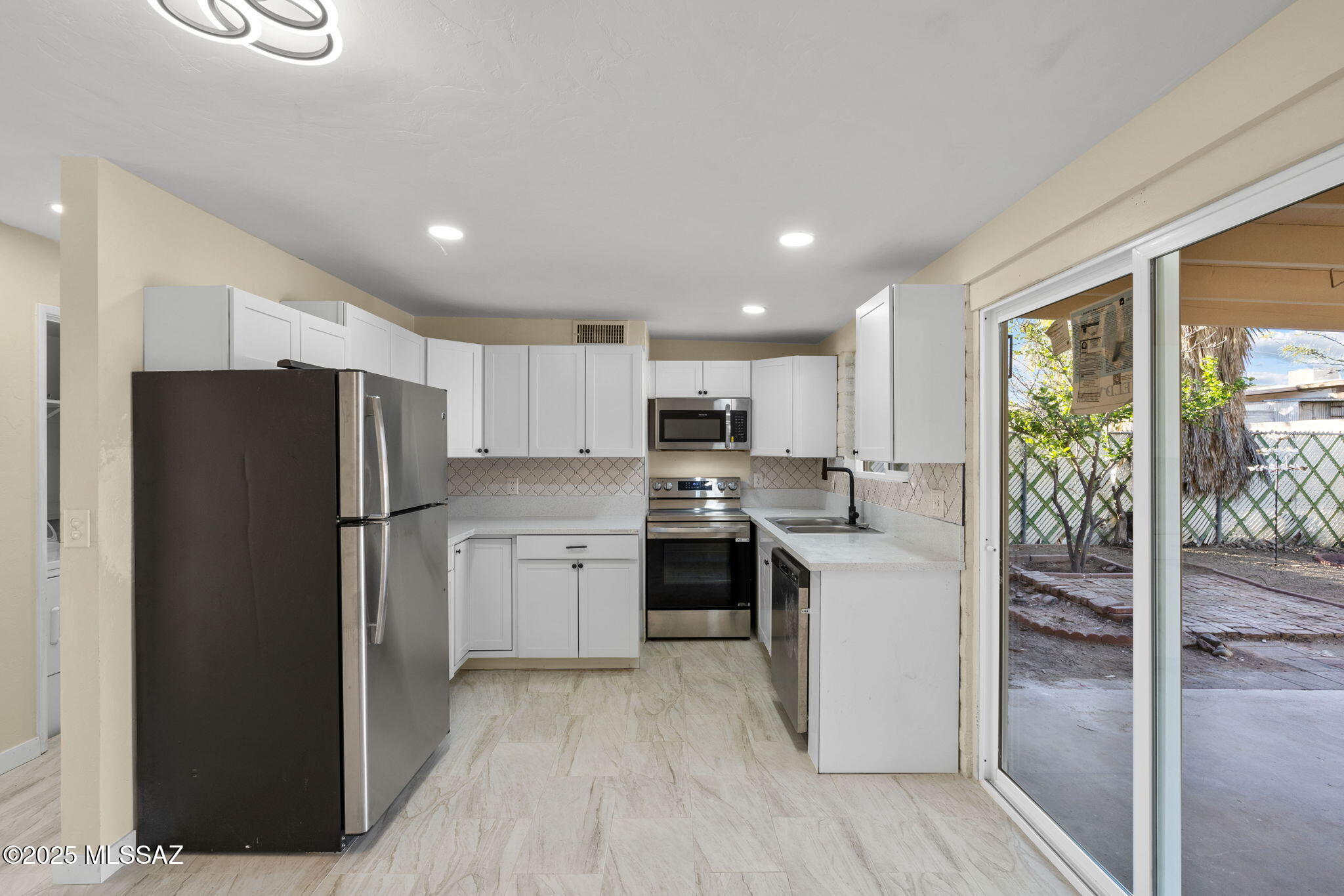 1852 West Caravelle Road Tucson, AZ 85713 - Photo 13 of 29 27-web-or-mls-1852 W Caravelle Rd-69