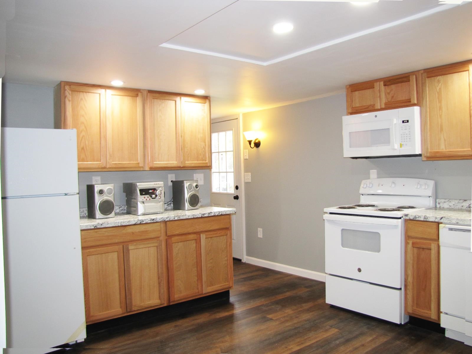 2 Morton Street Exeter, NH 03833 - Photo 5 of 32 Gallery Image 5