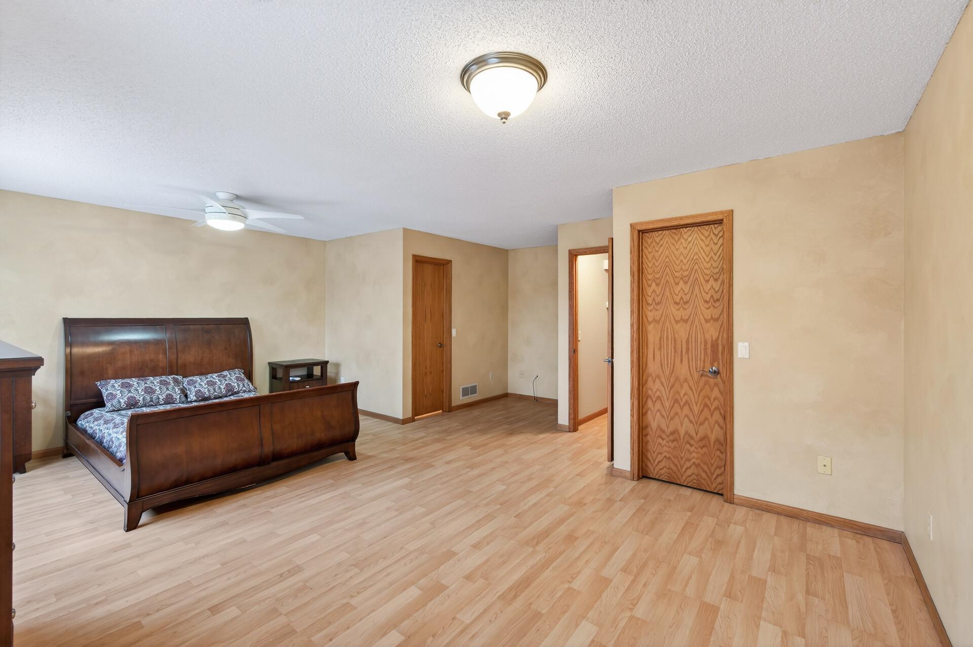 4249 Boulder Ridge Point Eagan, MN 55122 - Photo 12 of 23