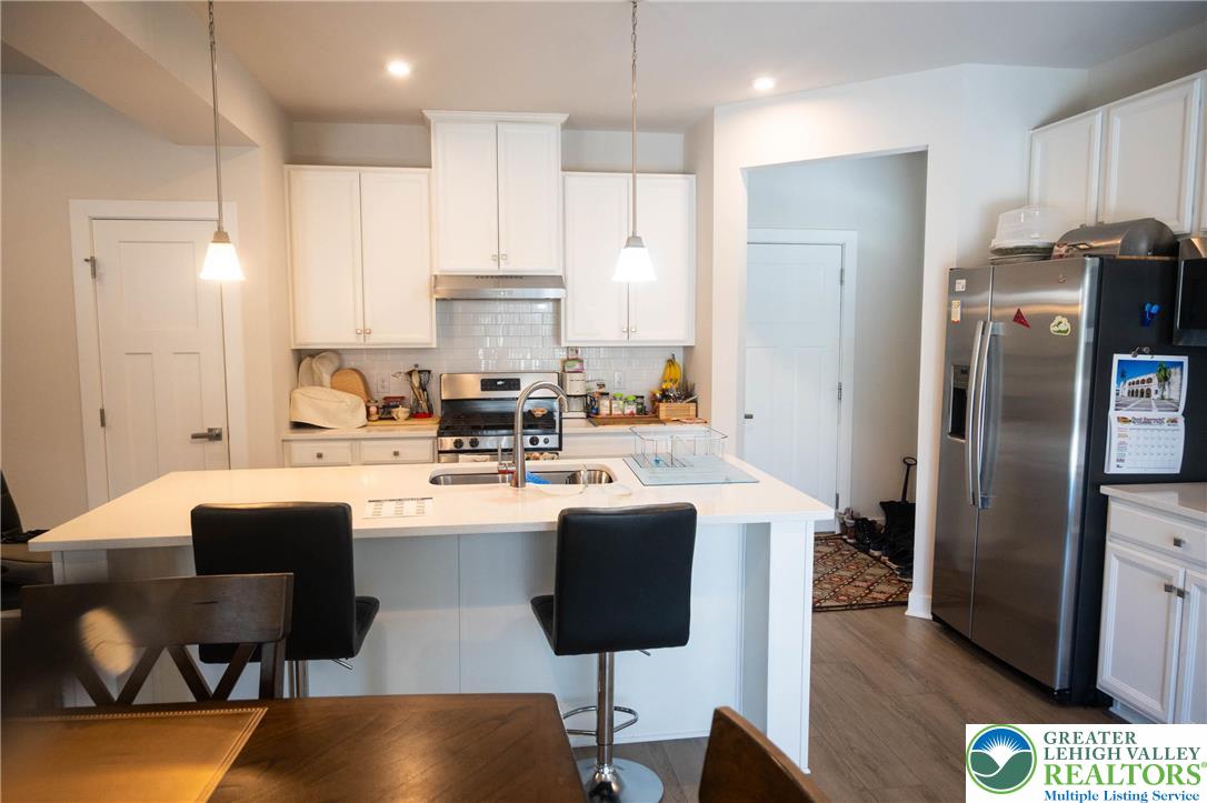 3951 Trythall Street Bethlehem, PA 18020 - Photo 9 of 22