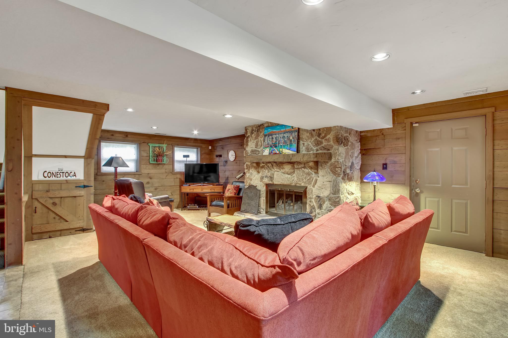4 Silver Mine Road Conestoga, PA 17516 - Photo 22 of 39 Family Room