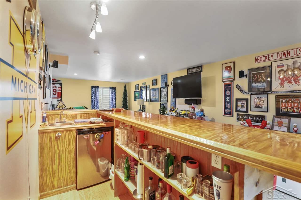 604 Bacon Road Saginaw, MI 48609 - Photo 32 of 62 50052163-31.JPG