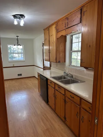 $2,100 | 1406 Devils Dip, Tallahassee, FL 32308