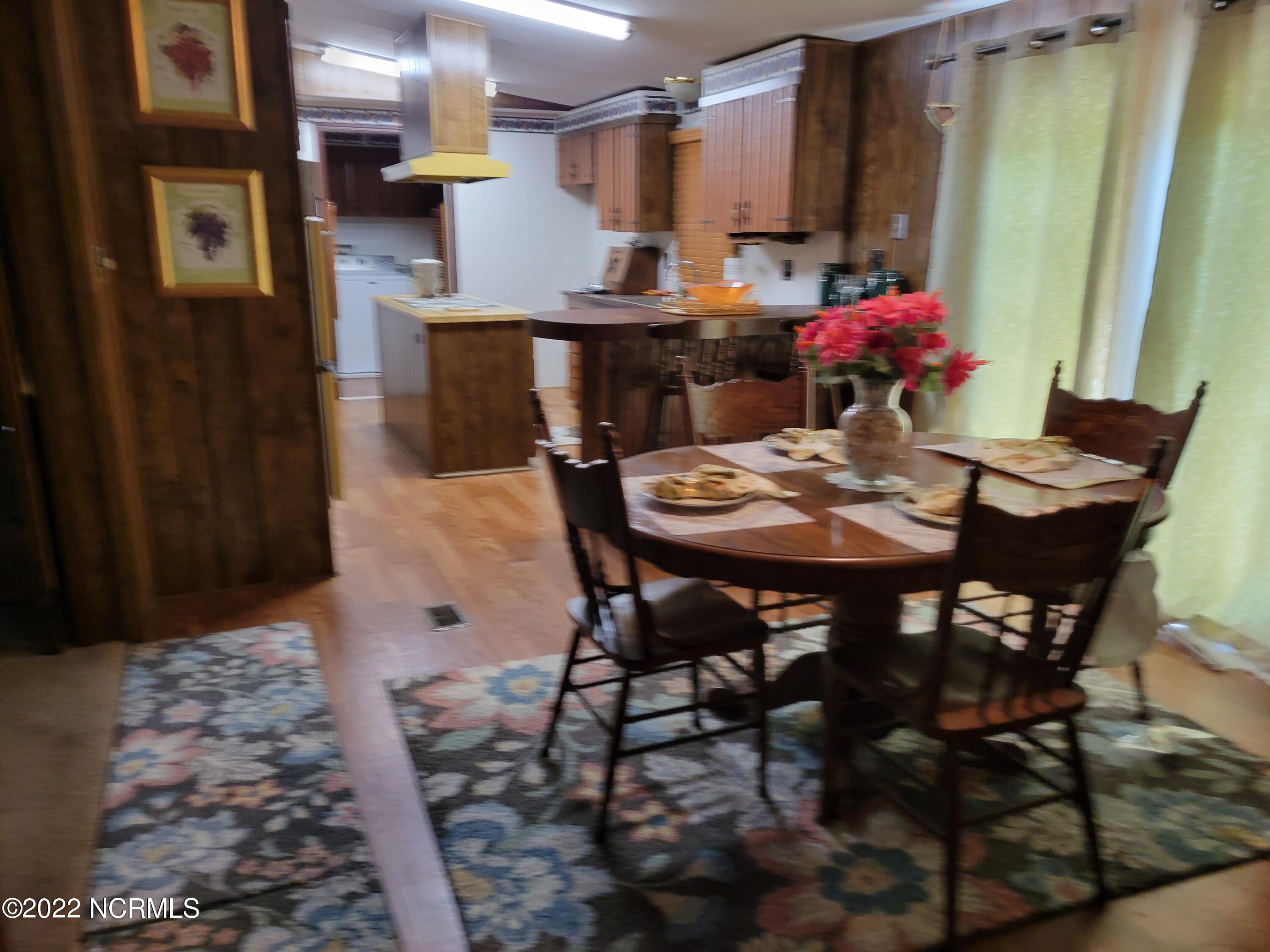 572 Main Street Edward, NC 27821 - Photo 12 of 25 046