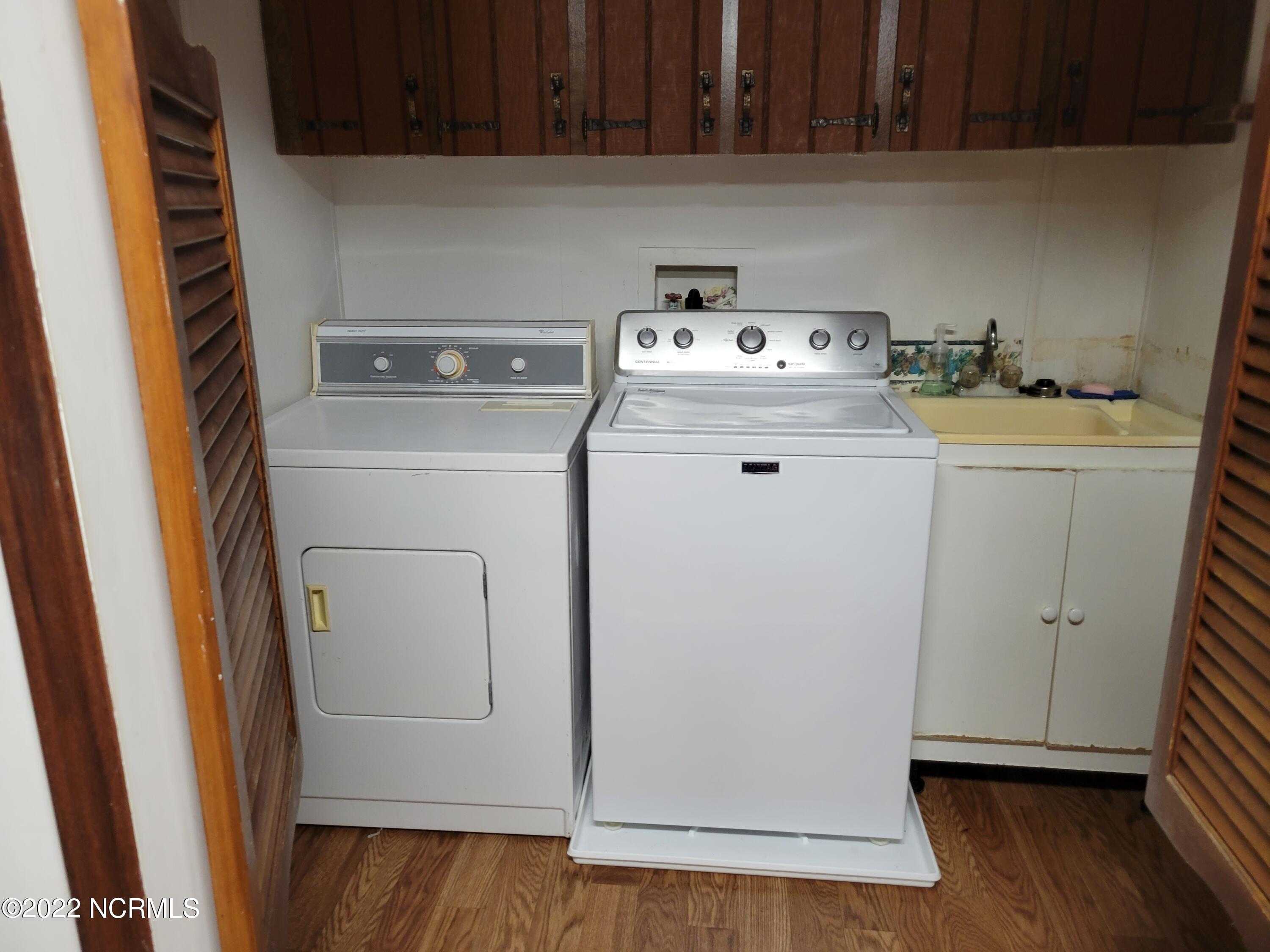 572 Main Street Edward, NC 27821 - Photo 14 of 25 007