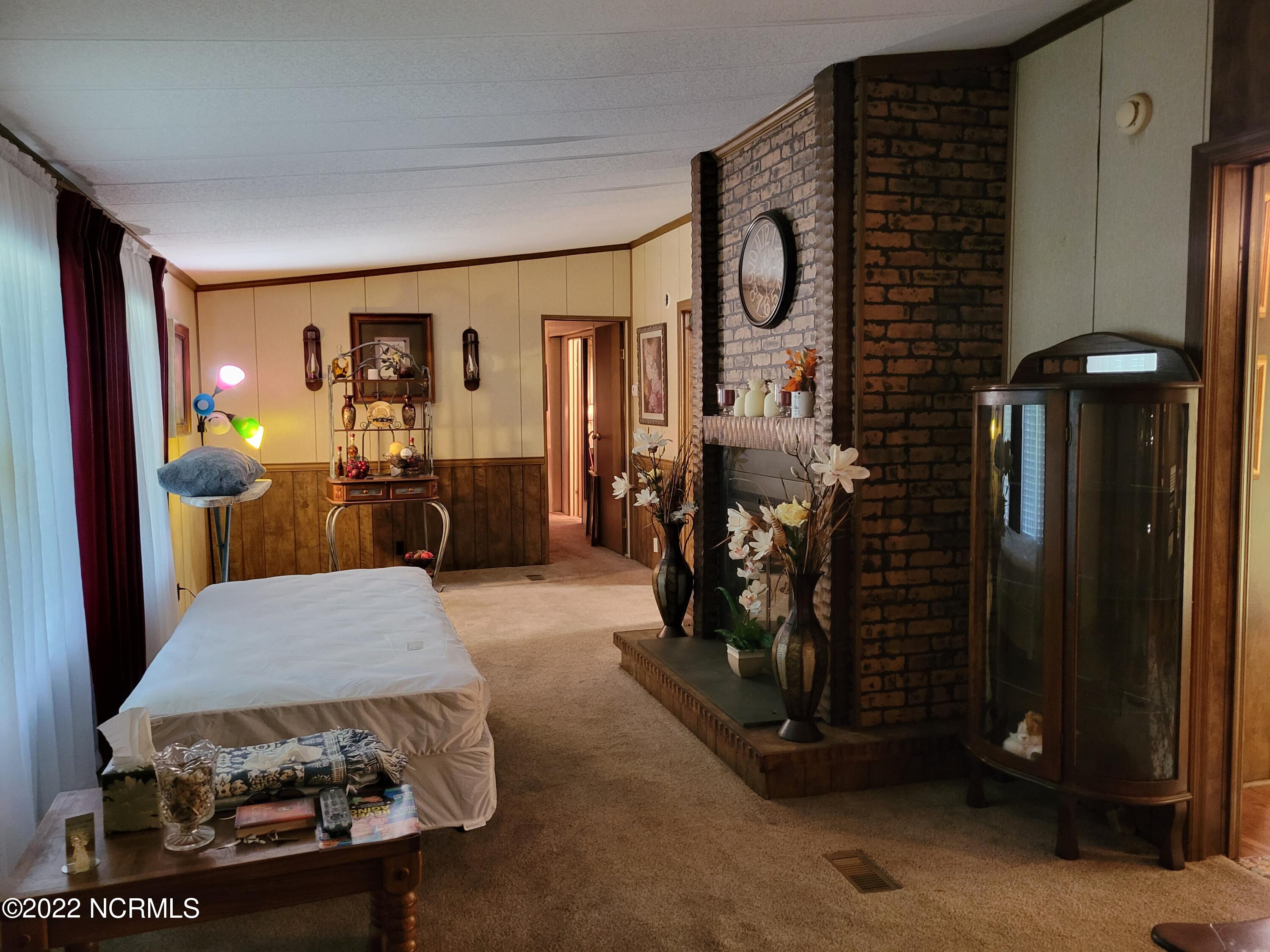 572 Main Street Edward, NC 27821 - Photo 16 of 25 037