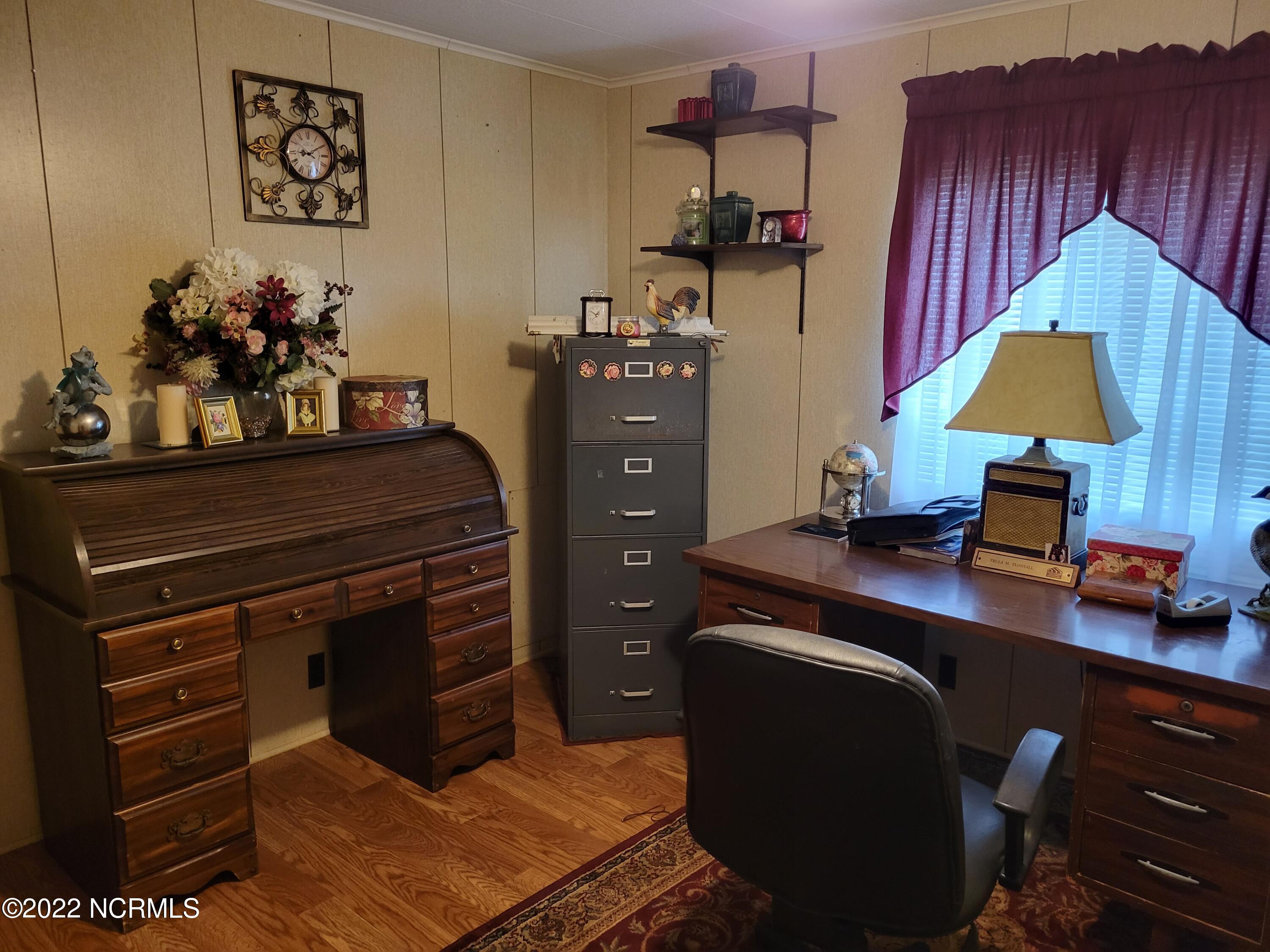 572 Main Street Edward, NC 27821 - Photo 21 of 25 010