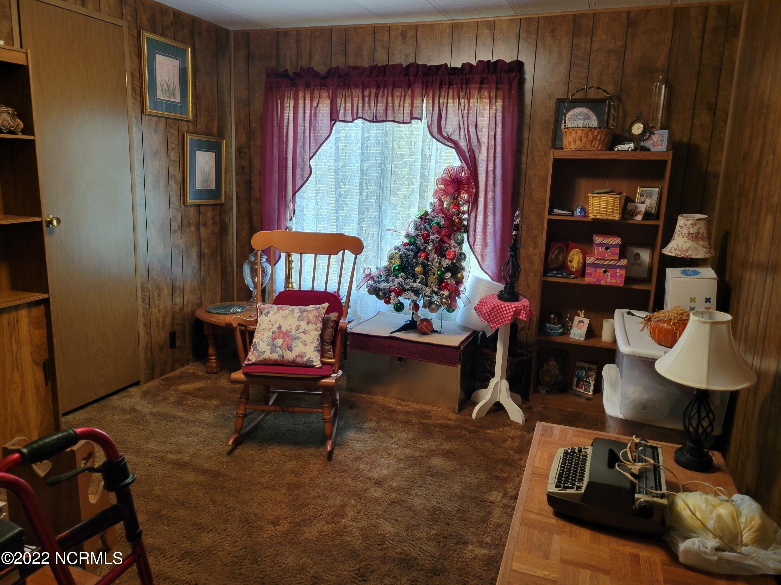 572 Main Street Edward, NC 27821 - Photo 22 of 25 009