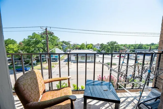 $1,150 | 3316 Guadalupe Street, Unit 305, Austin, TX 78705