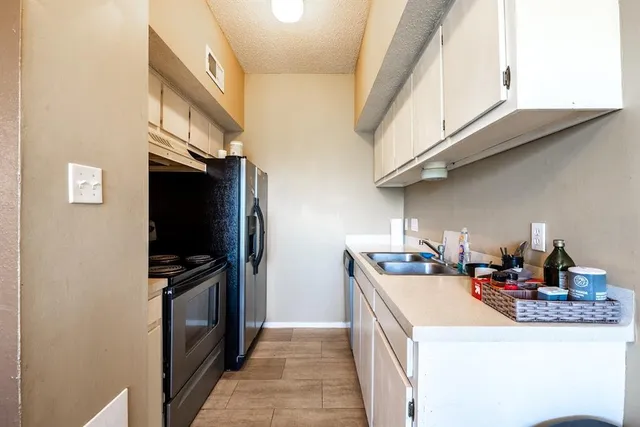 $1,150 | 3316 Guadalupe Street, Unit 305, Austin, TX 78705