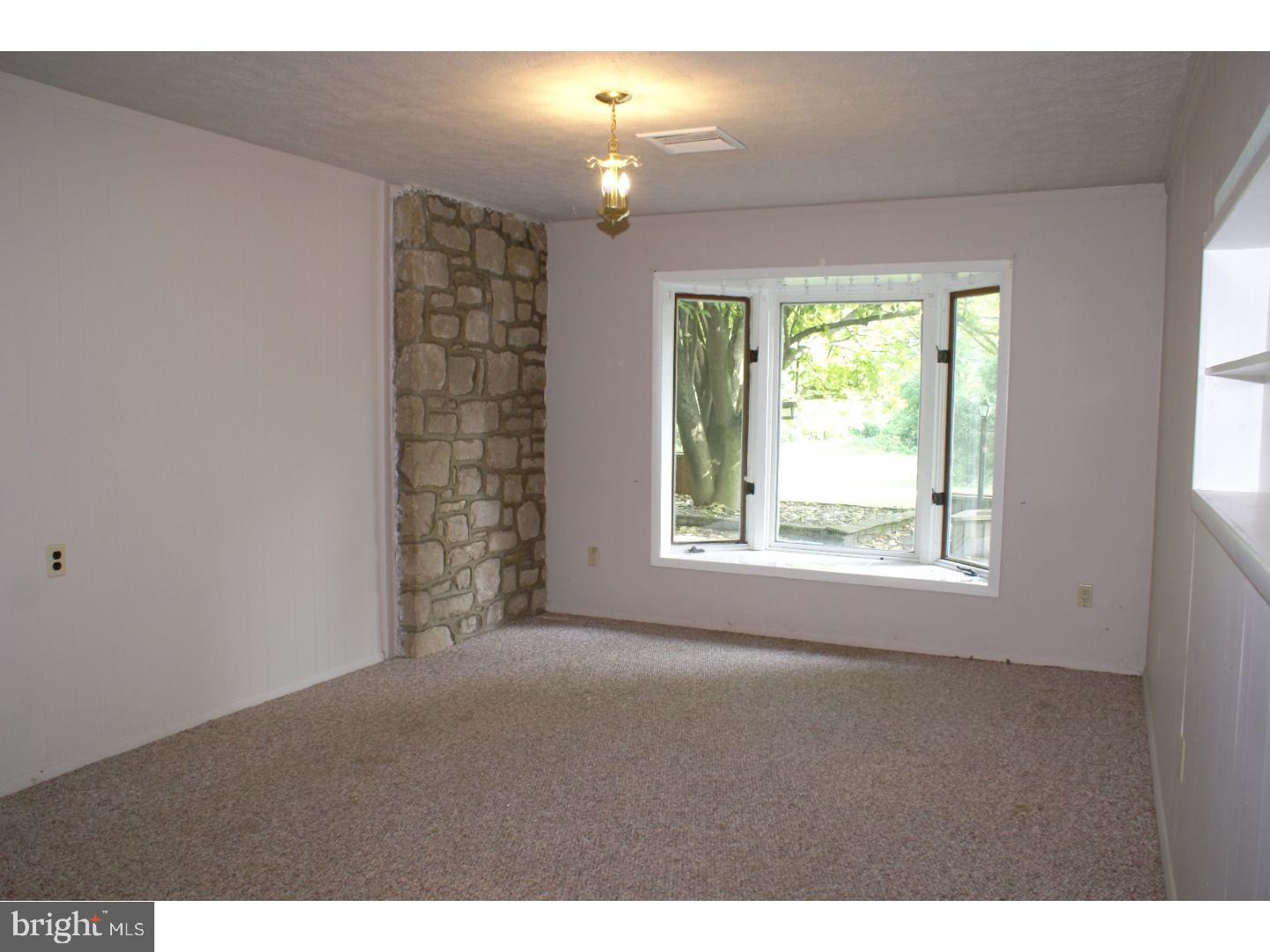 1150 Swamp Road Furlong, PA 18925 - Photo 4 of 16 Living Room