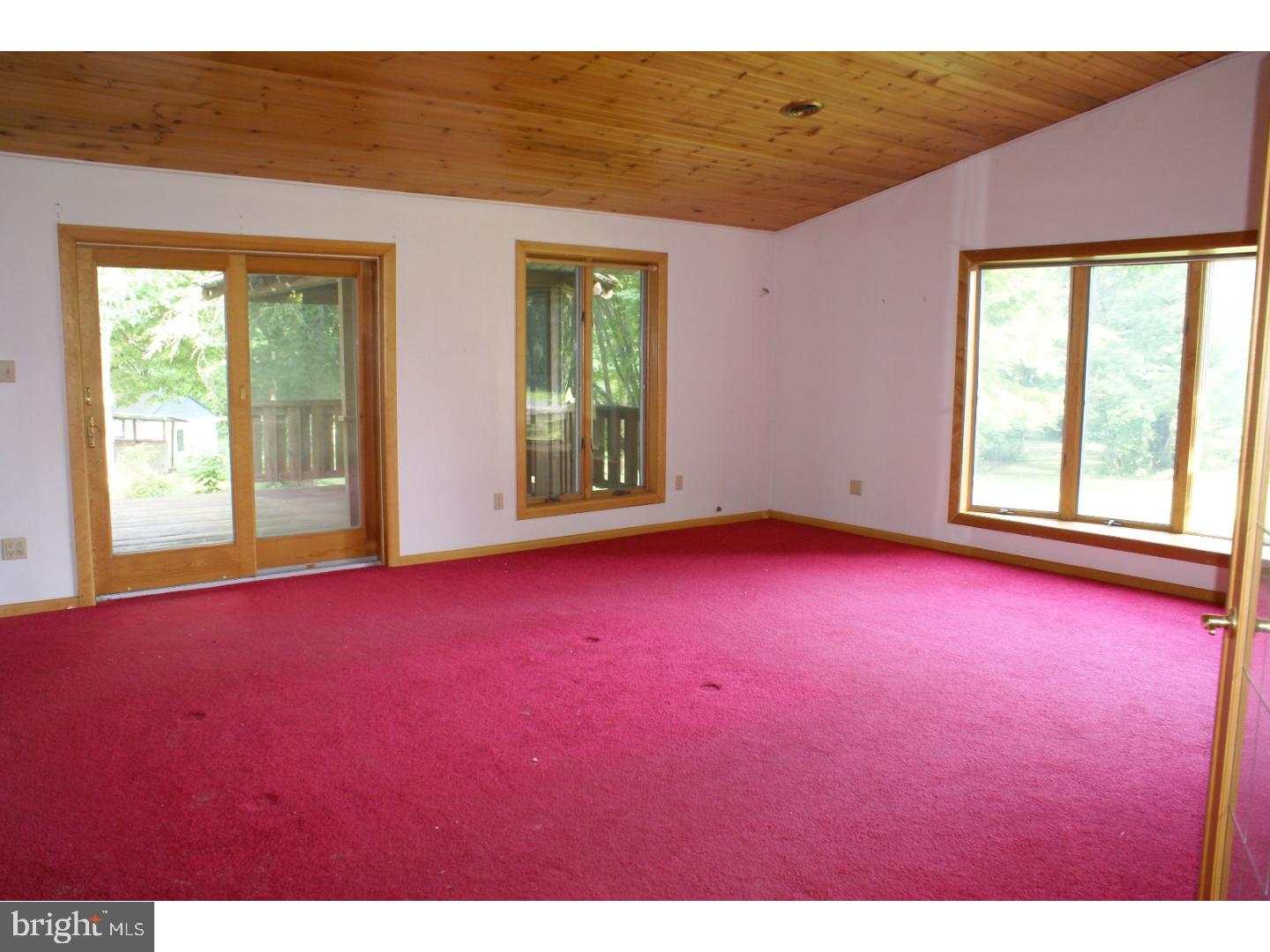 1150 Swamp Road Furlong, PA 18925 - Photo 6 of 16 Family Room