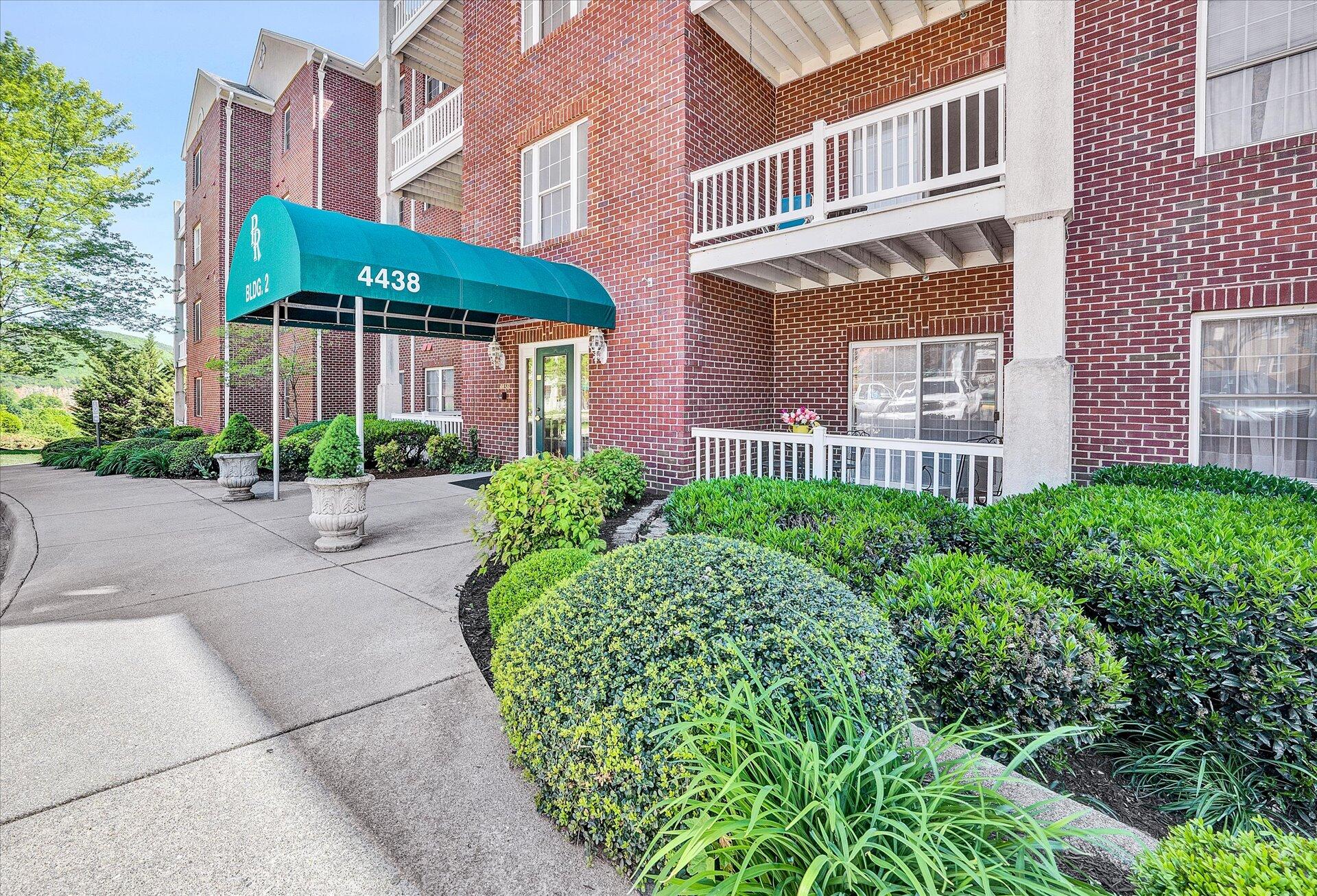 4438 Pheasant Ridge Road, Unit 303 Roanoke, VA 24014 - Photo 3 of 43 03-DSC00001