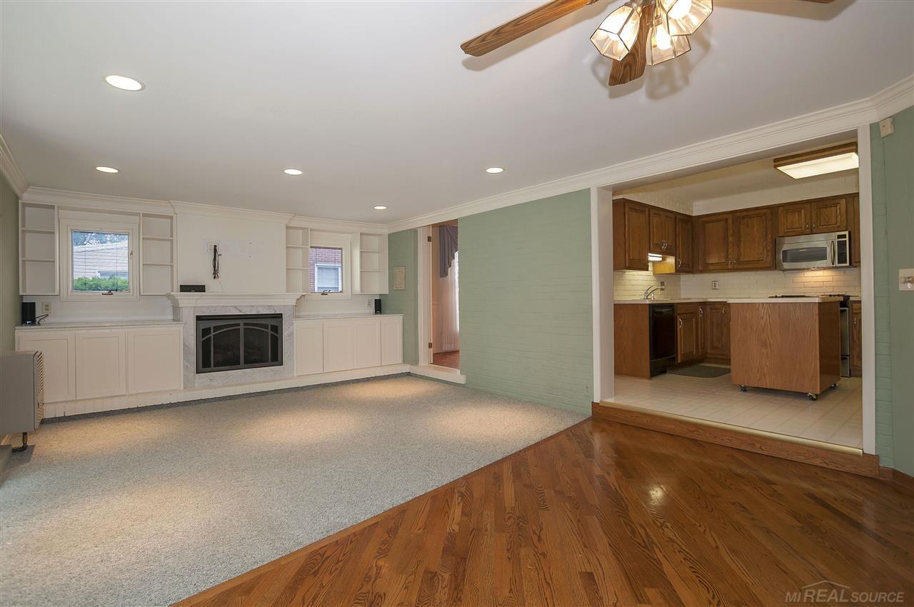1220 Fairholme Road Grosse Pointe Woods, MI 48236 - Photo 16 of 41