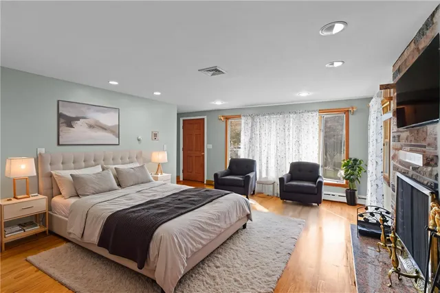 $699,900 | 2 Oak Grove Boulevard, North Providence, RI 02911