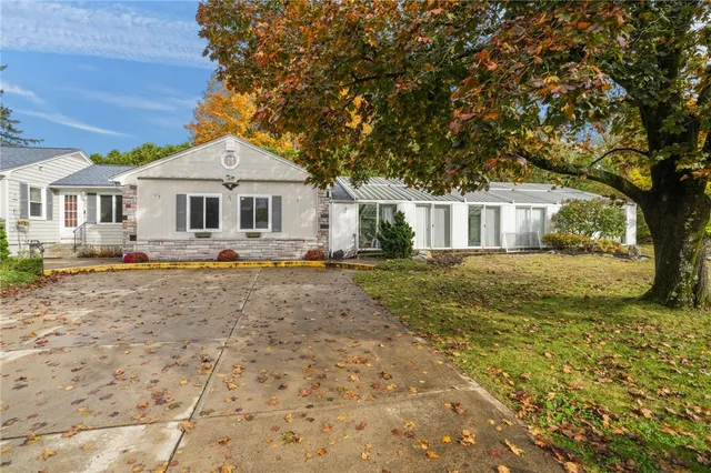 $699,900 | 2 Oak Grove Boulevard, North Providence, RI 02911