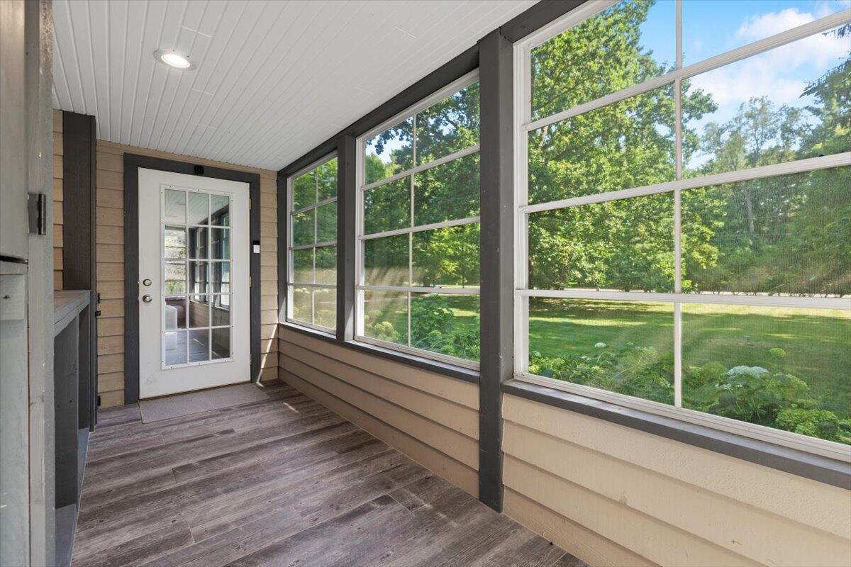 8773 Elm Valley Road Three Oaks, MI 49128 - Photo 7 of 51 04-EK2A0918