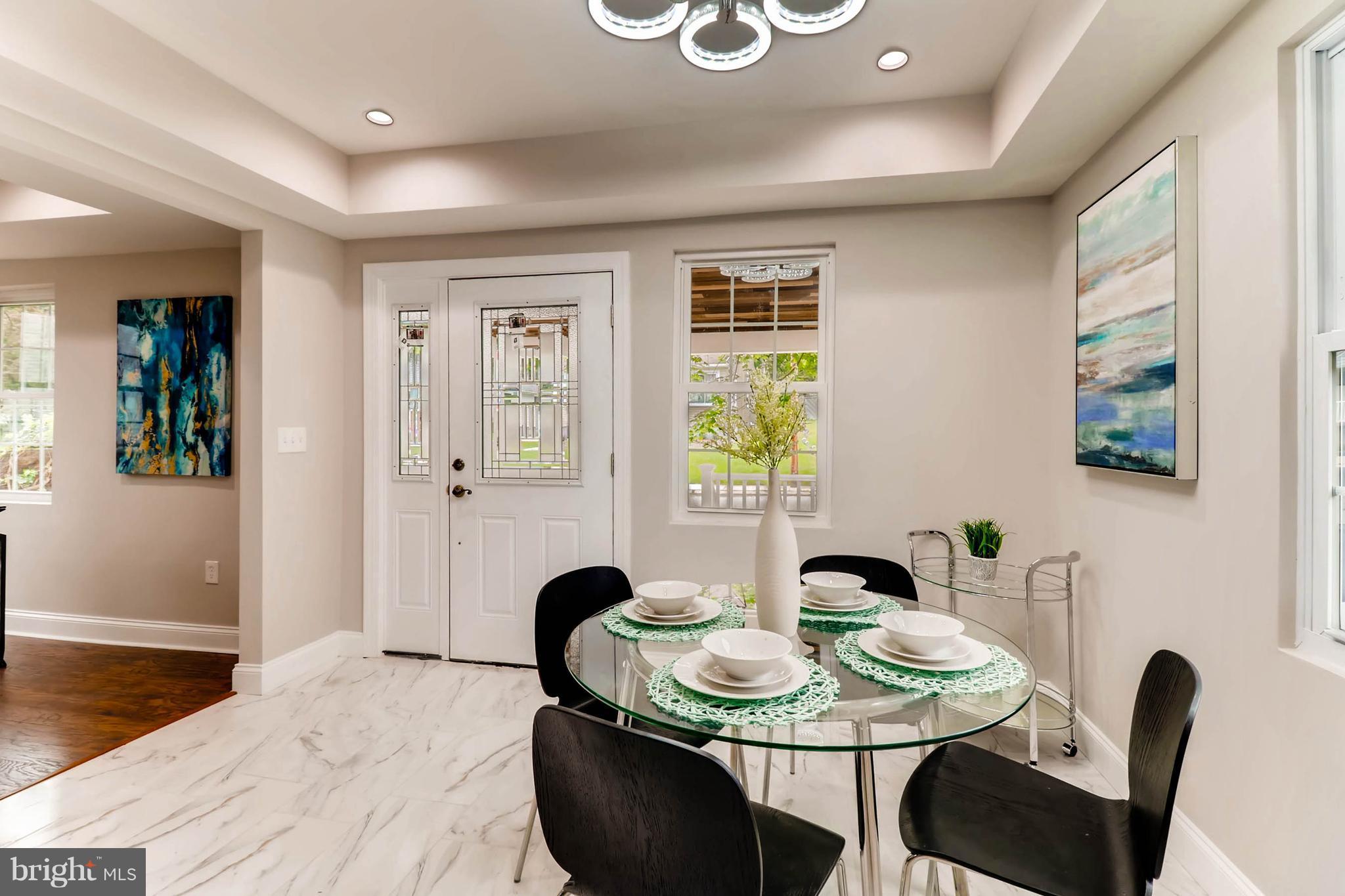 3905 Pinewood Avenue Baltimore, MD 21206 - Photo 9 of 30 Enjoy Family Dinners Here