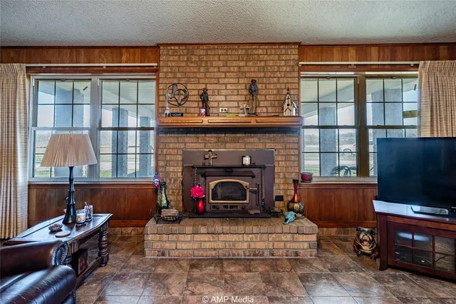 $2,418,000 | 1992 Sand Flat Road, Jacksboro, TX 76458