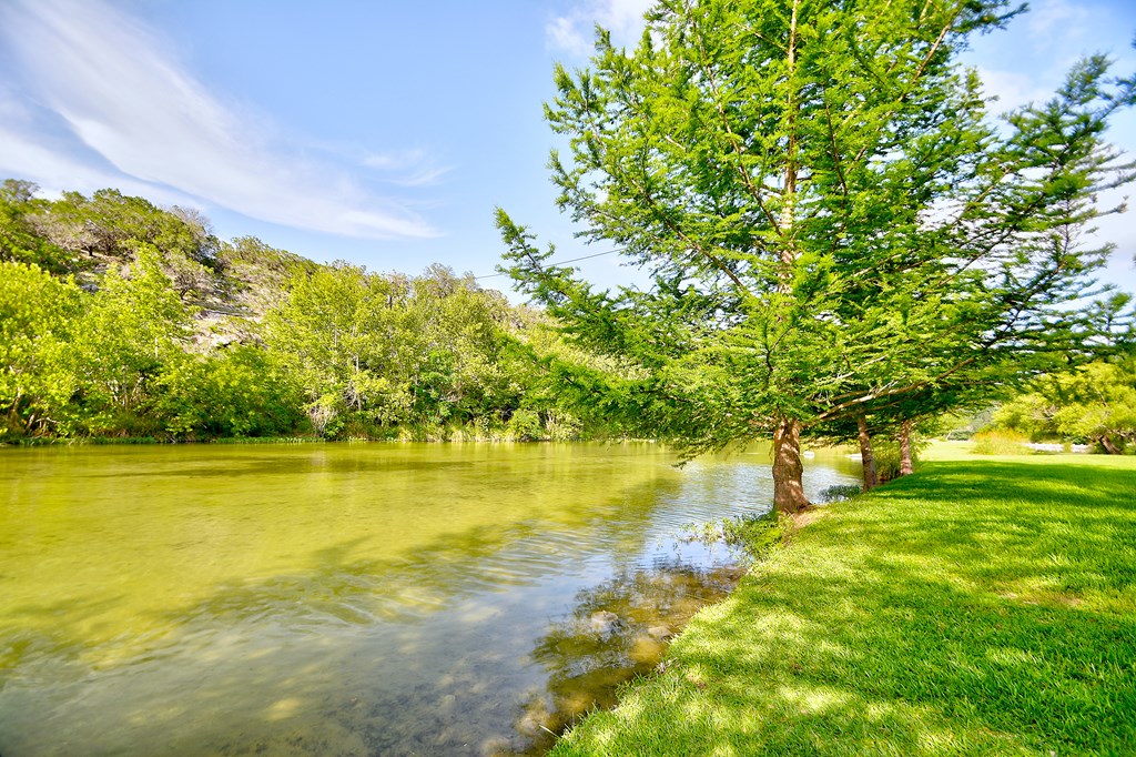 2960 Highway 39 Hunt, TX 78024 - Photo 4 of 23 a view of an ocean view