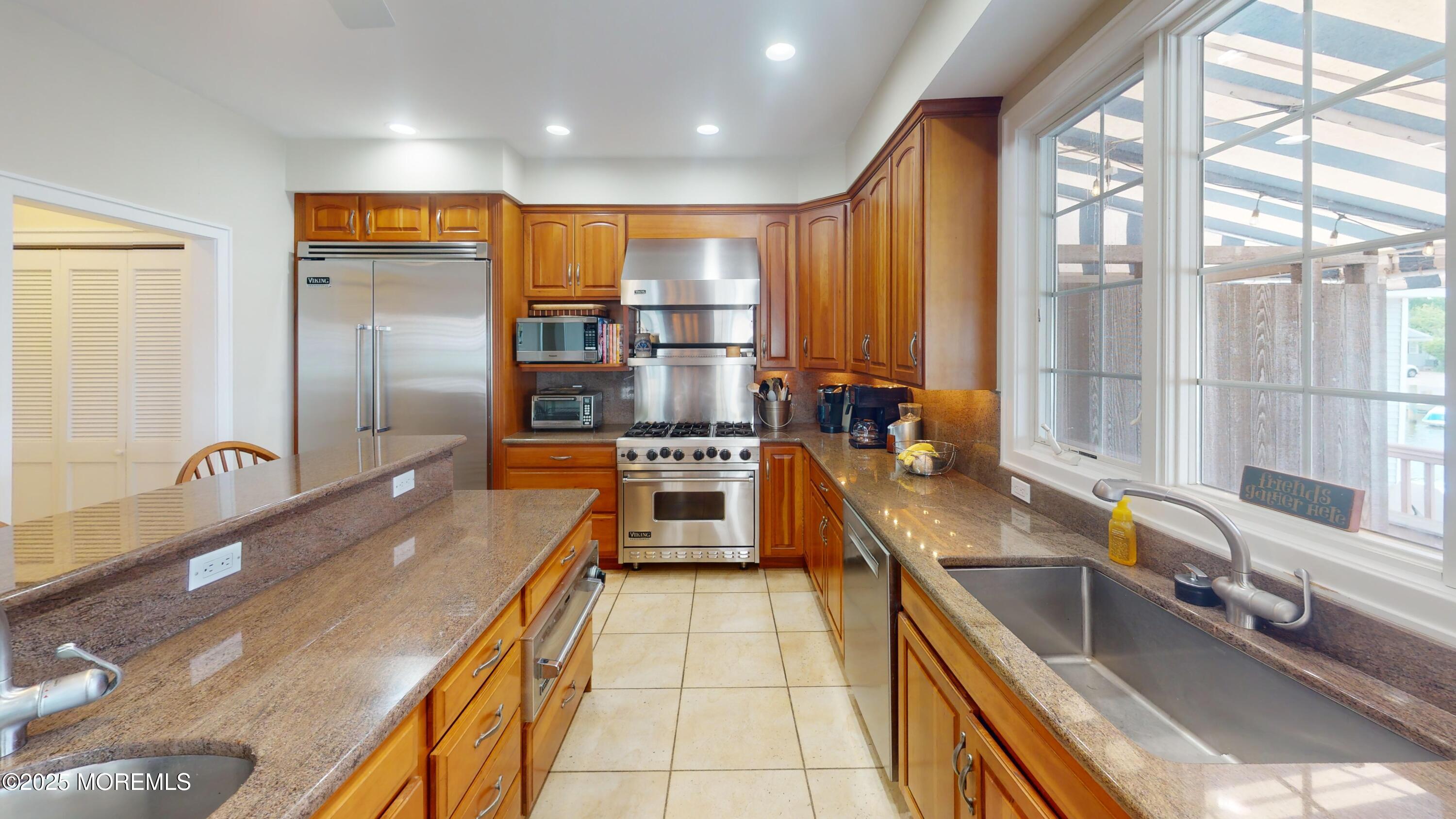 100 Waldron Road Toms River, NJ 08753 - Photo 30 of 36 100-Waldron-Rd-Kitchen