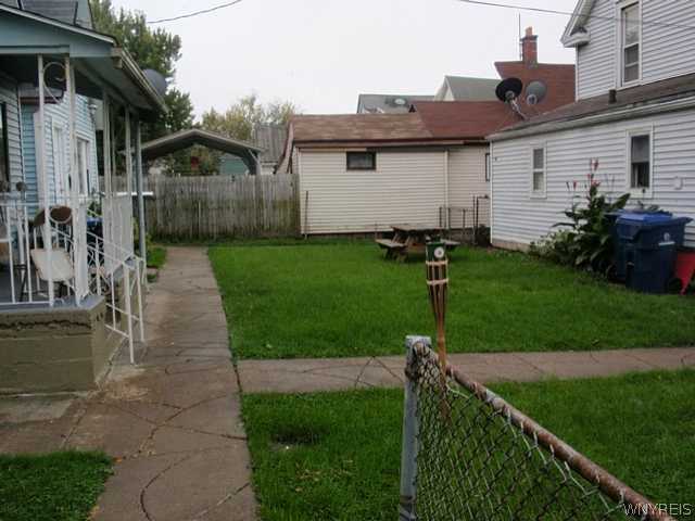 125-129 Hawley Street Buffalo, NY 14213 - Photo 7 of 8 Exterior Front