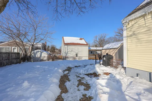 $395,000 | 74 Purchase Street, Manchester, NH 03103